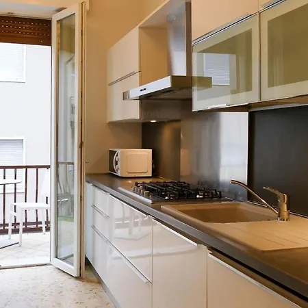 Apartment Praleor *
